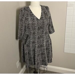 Size 18/20 knee length dress.